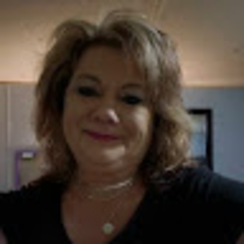 Meet your Posher, Angie